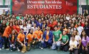 Agradece Santos Guzm&aacute;n a alumnos representar esp&iacute;ritu universitario