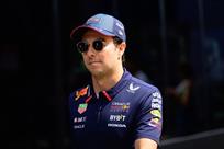 En Red Bull extrañan a Checo Pérez