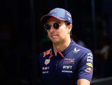 En Red Bull extrañan a Checo Pérez