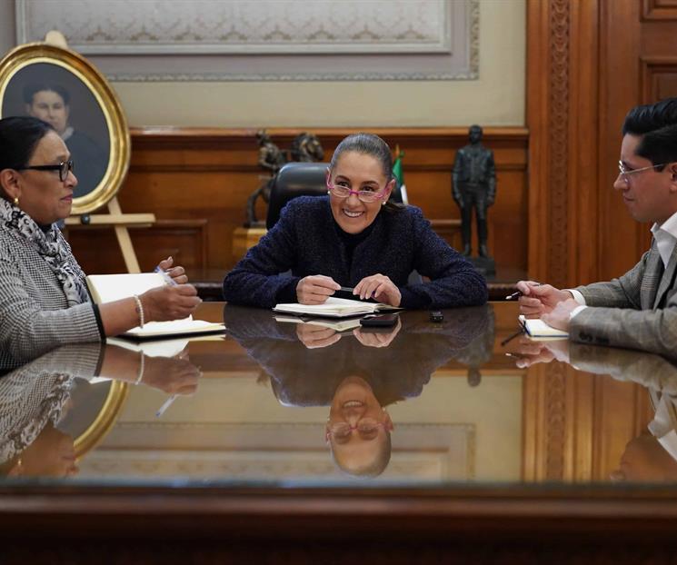 Invita Sheinbaum al Papa a México Invita Sheinbaum al Papa a México