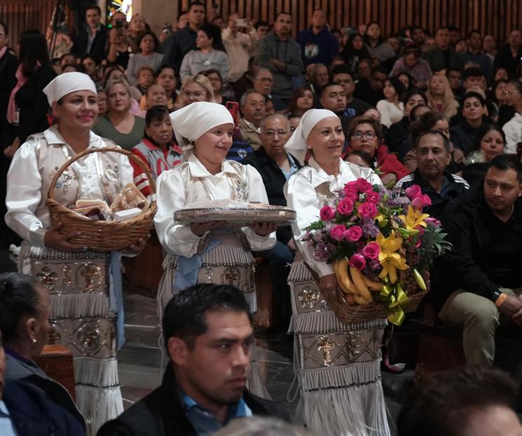 Abarrotan regiomontanos Basílica de Guadalupe Abarrotan regiomontanos Basílica de Guadalupe