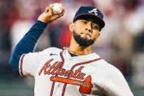 Se refuerzan Bravos con Robert Su&aacute;rez