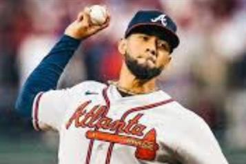 Se refuerzan Bravos con Robert Su&aacute;rez