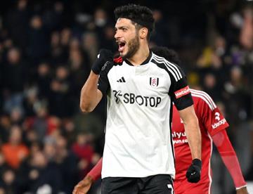 Gana el Fulham de Raúl