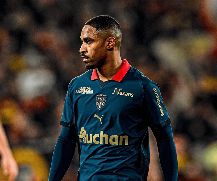 Aguanta Lens presión y siguen de líderes Aguanta Lens presión y siguen de líderes