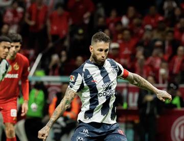 Ocuparán en Rayados reforzar plantilla