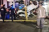 Huye de antialcohólica, circula en contra y ocasiona choque volcadur Huye de antialcohólica, circula en contra y ocasiona choque volcadur