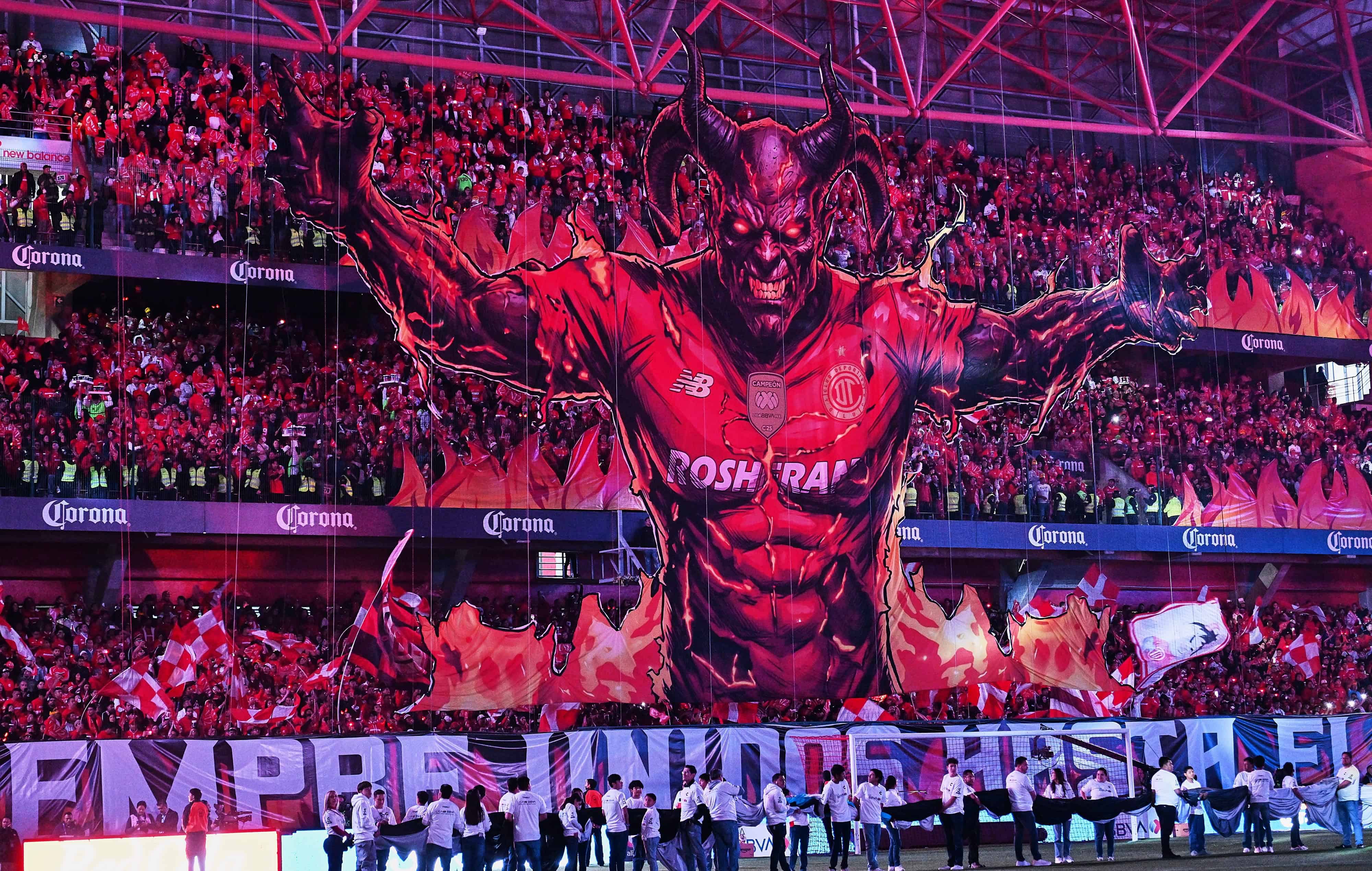 Estadio Nemesio Diez.