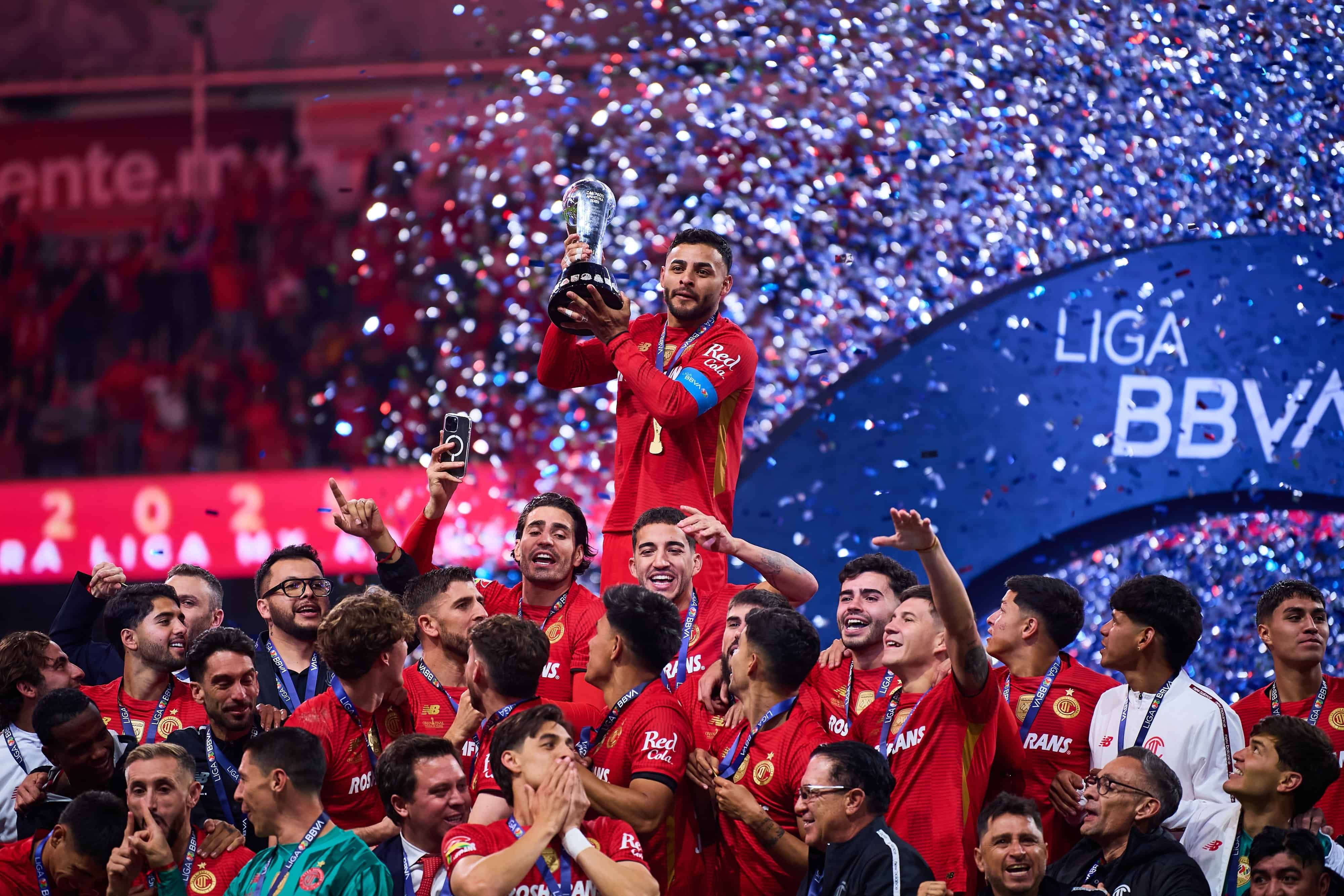 Toluca se corona en el Apertura 2025 tras imponerse en tanda de penales.