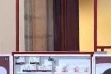 Morena improvisa en desabasto de medicinas