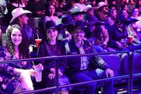 Disfrutan maestros festival navide&ntilde;o &acute;Pal Profe 2025&acute;