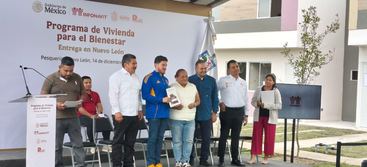Entregan 171 casas del programa &acute;Vivienda para el Bienestar&acute;