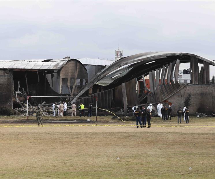 FGR establecer&aacute; causas de ca&iacute;da de avioneta en Edomex: Sheinbaum