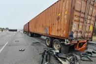 Termina volcado cami&oacute;n de transporte de personal