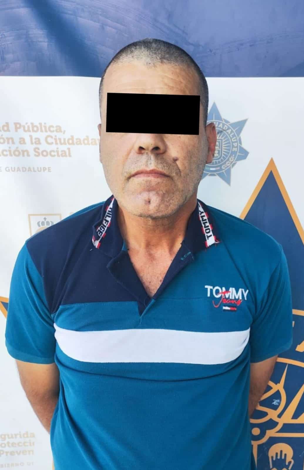 Uno de los presuntos integrantes de una banda de ladrones que entran a negocios a robar principalmente en las noches y madrugadas, fue detenido por elementos de la Polic&iacute;as de la Unidad de Investigaci&oacute;n Criminal de Guadalupe.