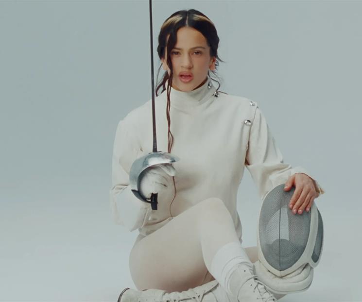 Rosalía estrena por sorpresa el videoclip de La Perla Rosalía estrena por sorpresa el videoclip de La Perla