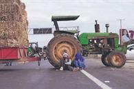 Llama gobierno a evitar bloqueos de productores en Navidad Llama gobierno a evitar bloqueos de productores en Navidad