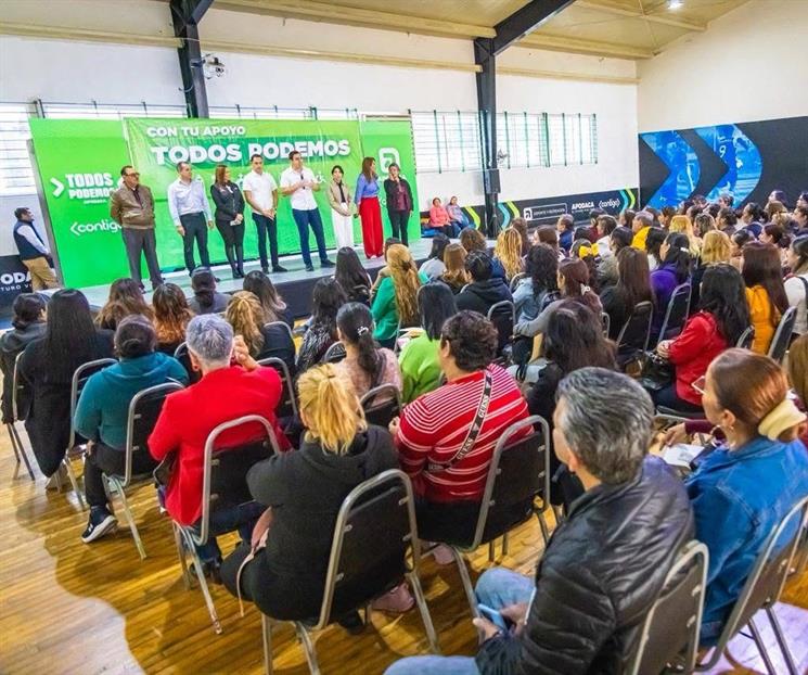 Apoyan a escuelas con el programa "Todos Podemos"