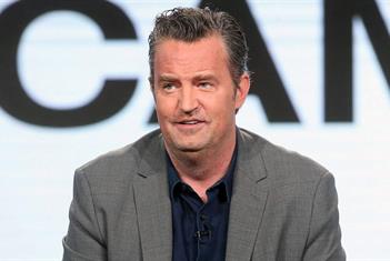 Dan prisi&oacute;n domiciliaria a doctor por muerte de Matthew Perry