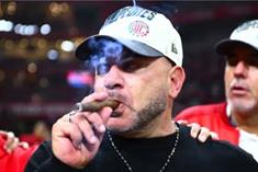 Mohamed acecha a los t&eacute;cnicos m&aacute;s campeones