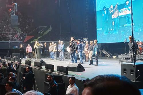 Realiza Samuel megafestejo navide&ntilde;o