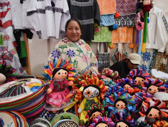 Artesanos en el Corazón regresa al Zócalo capitalino Artesanos en el Corazón regresa al Zócalo capitalino