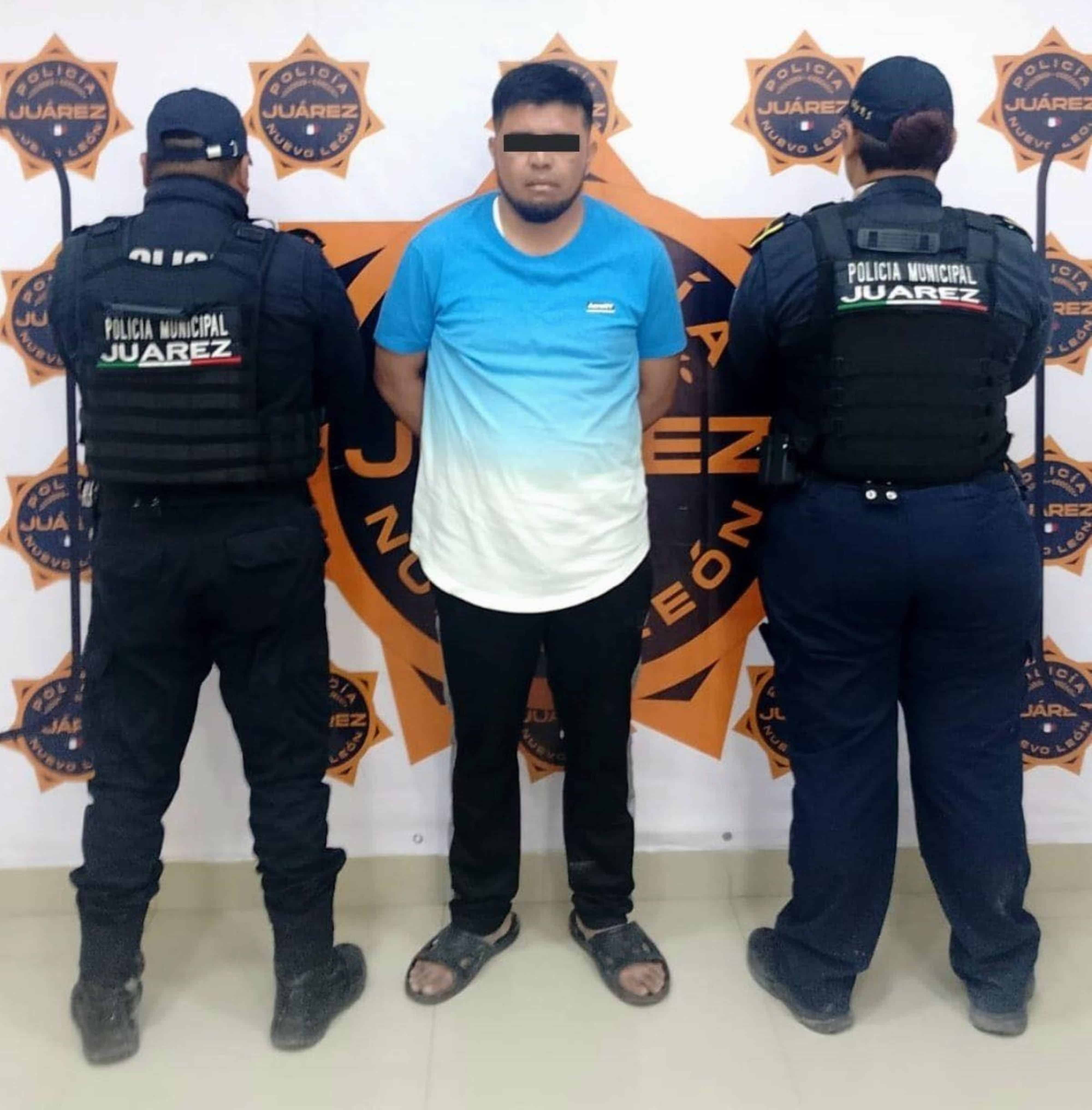 Gracias al monitoreo permanente de las c&aacute;maras del C4, elementos de la Secretar&iacute;a de Seguridad y Protecci&oacute;n Ciudadana de Ju&aacute;rez lograron la recuperaci&oacute;n de un veh&iacute;culo con reporte de robo, en la colonia El Sabinal.