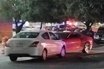 Ejecutan a dos hombres al salir de restaurante