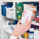 Garantiza Salud abasto y adelanta compras