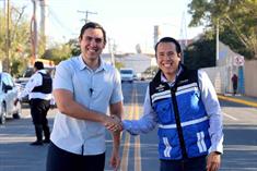 Entregan C&eacute;sar y Daniel rehabilitaci&oacute;n de avenida colindante