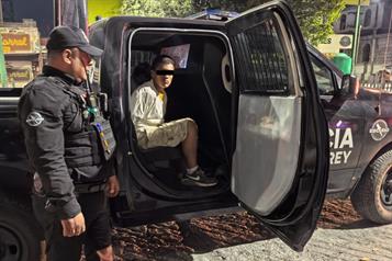 Detienen a hombre con orden de aprehensi&oacute;n