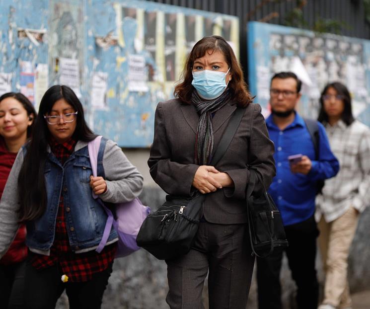 Pronostican ambiente cálido y cielo medio nublado en CDMX