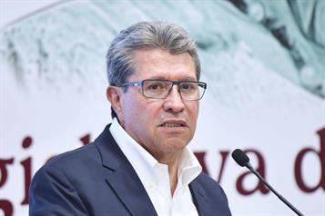 Analiza Morena disminuci&oacute;n de plurinominales y consejeros