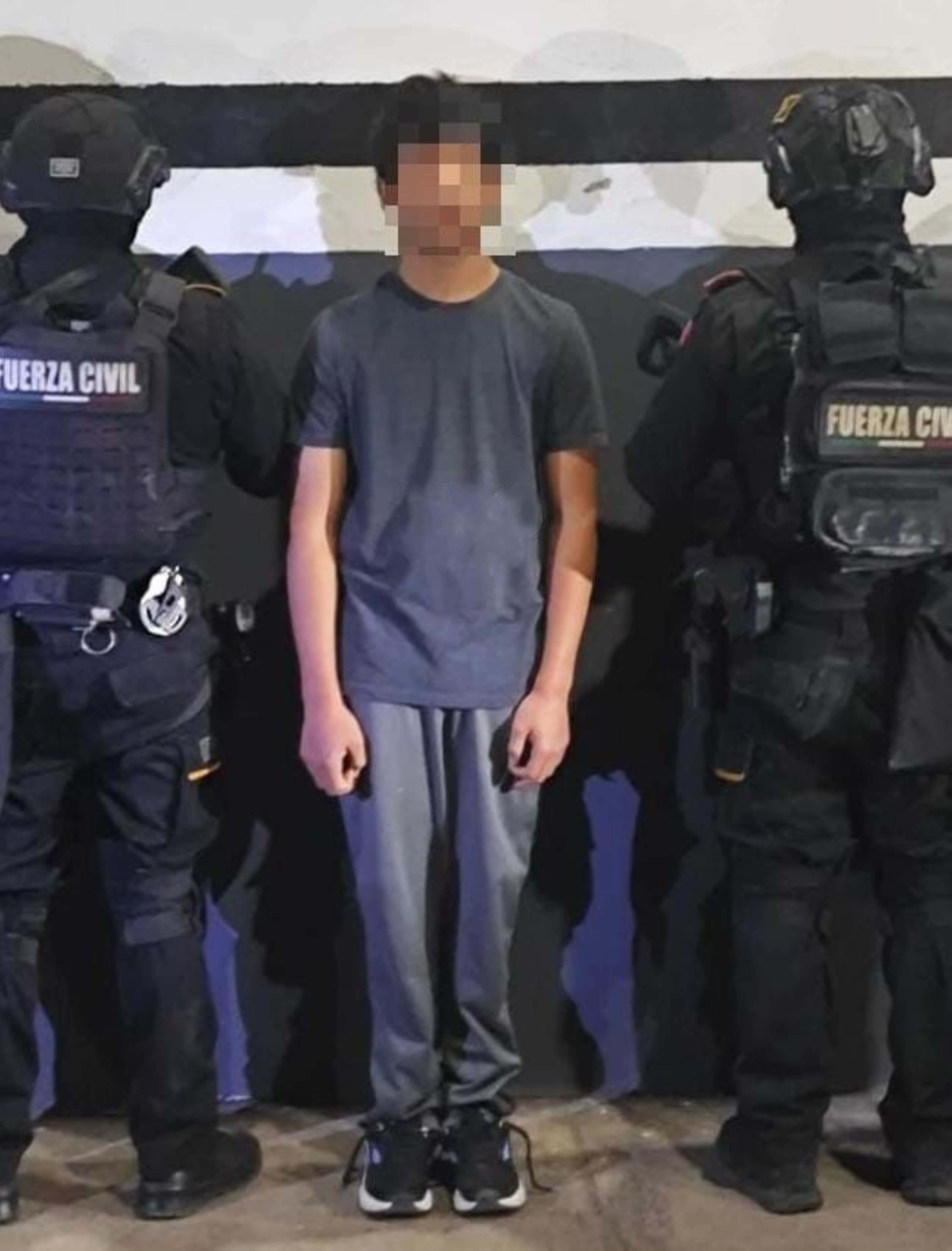 Como resultado de trabajos de investigaci&oacute;n e inteligencia, efectuados por la Divisi&oacute;n de Inteligencia de Fuerza Civil, lograron capturar en el municipio de Pesquer&iacute;a, a un menor de edad presuntamente involucrado en un ataque a balazos suscitado en la colonia San &Aacute;ngel Sur, en Monterrey.