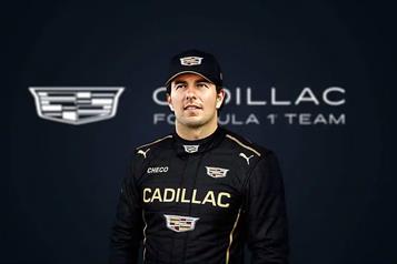 Conoce Checo a su ingeniero de carrera en Cadillac