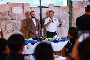 Piden a sampetrinos evitar la pirotecnia