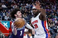 Dominan Pistons a los Hornets en la NBA