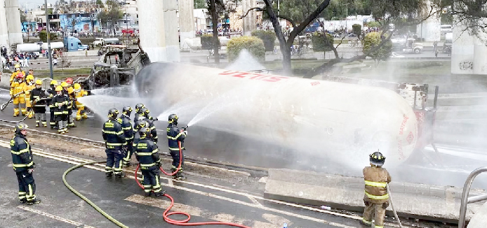 Acuerdan 480 mdp para v&iacute;ctimas de explosi&oacute;n de pipa de gas LP