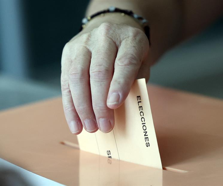 Sufren socialistas derrota tras comicios regionales en Espa&ntilde;a