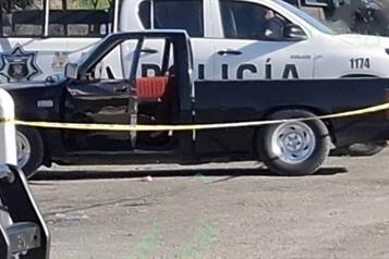 Investigan ataque a veh&iacute;culo