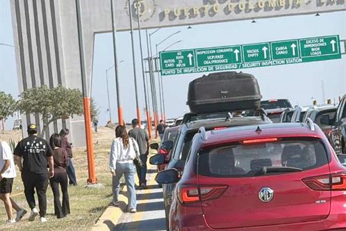 Aumenta m&aacute;s de 265% cruce de paisanos y turistas