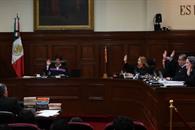 Revisar&aacute; SCJN &acute;IVA cero&acute; para todos los productos femeninos