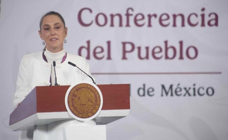 Remueve INM a agentes por extorsionar a paisanos