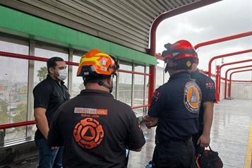 Se desvanece usuario del Metro y muere