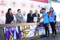 Becan UANL y Escobedo a alumnos de Prepa 16