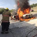 Se incendia veh&iacute;culo en Allende