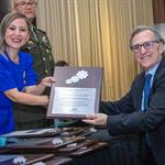 Reciben universitarios Reconocimiento a la Excelencia Profesional