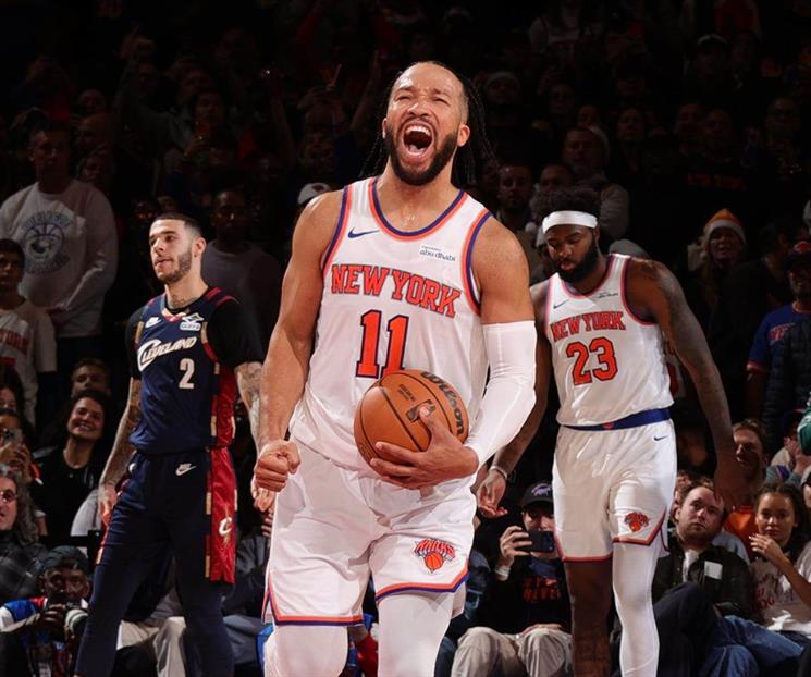 Remontan Knicks y vencen a Cavaliers 