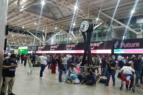 Saturan usuarios central de autobuses