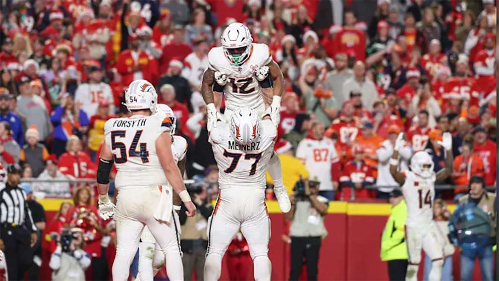 Acaricia Broncos su divisi&oacute;n